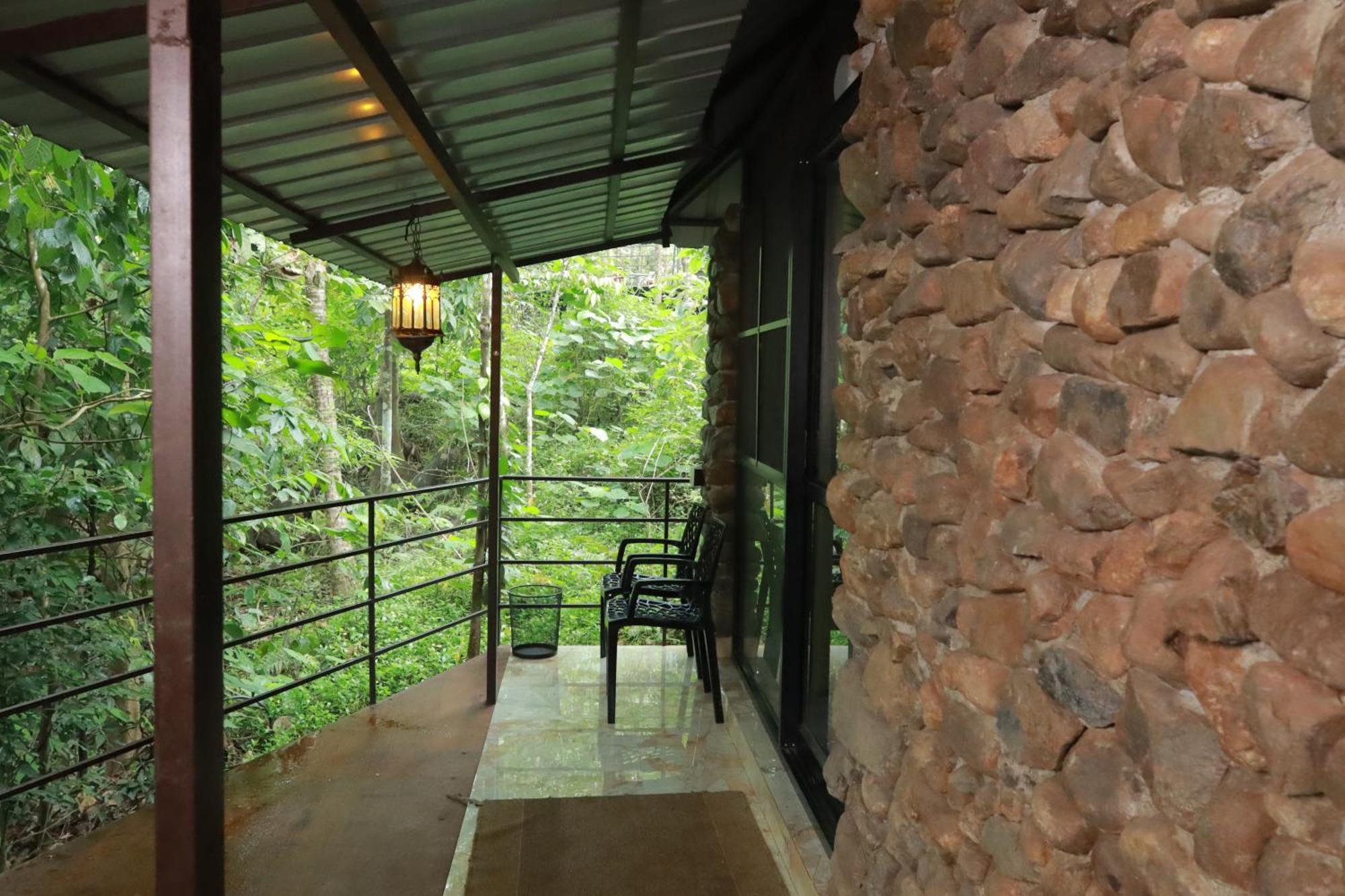 Holistic Stay Eco-Resort & Ayurvedic Retreat Paithalmala Eksteriør bilde