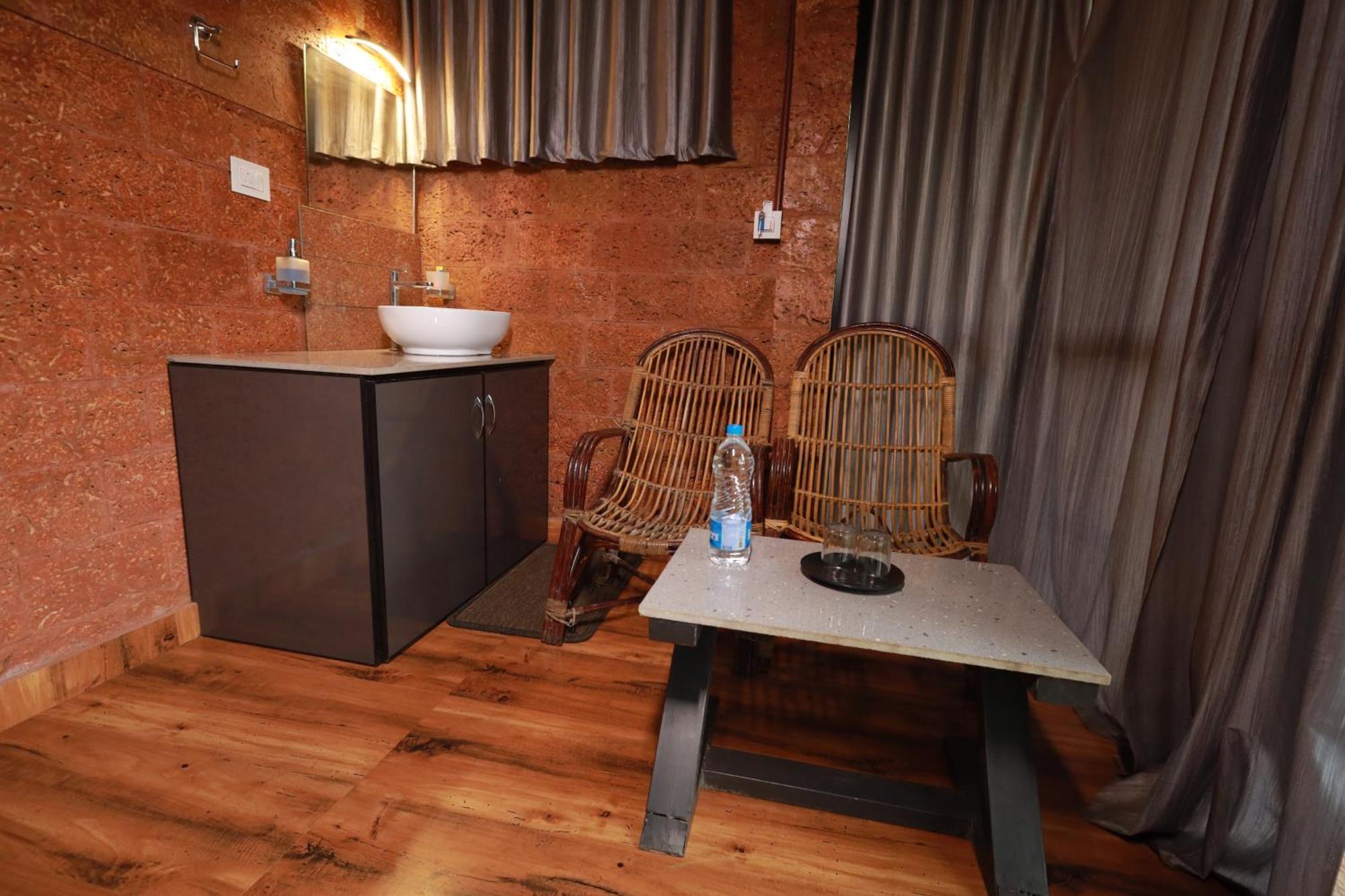 Holistic Stay Eco-Resort & Ayurvedic Retreat Paithalmala Eksteriør bilde