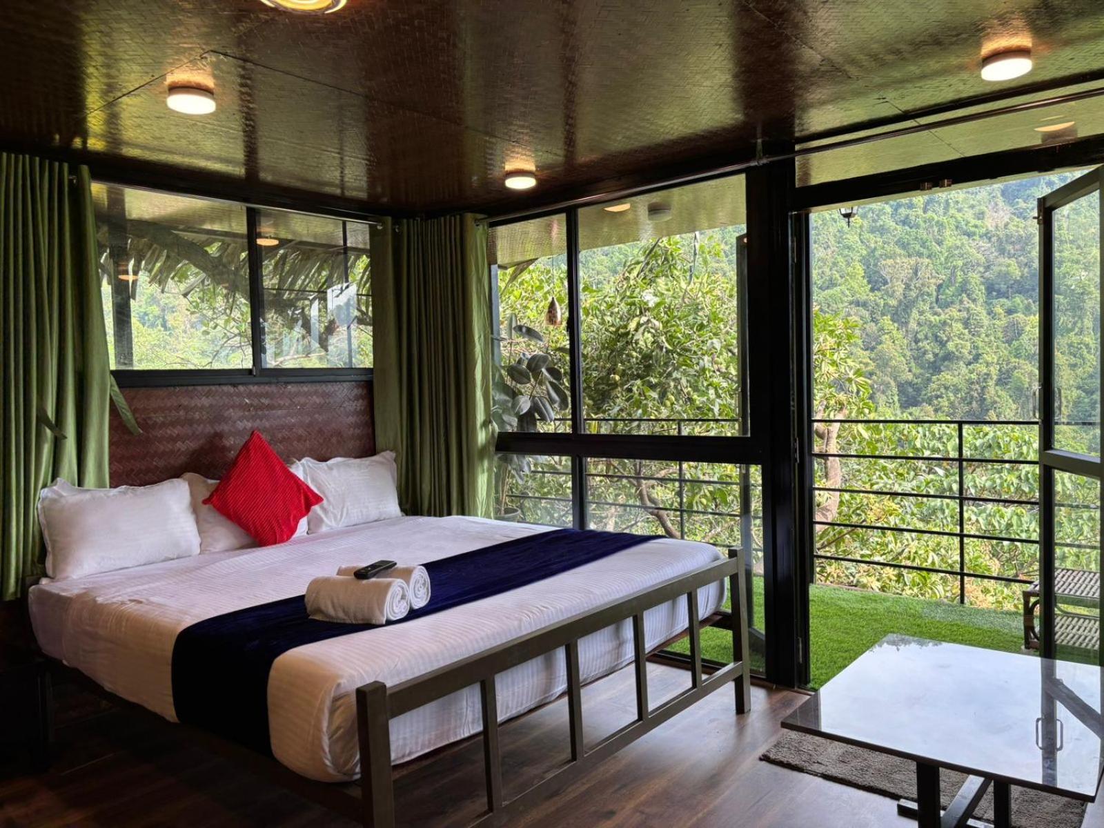 Holistic Stay Eco-Resort & Ayurvedic Retreat Paithalmala Eksteriør bilde
